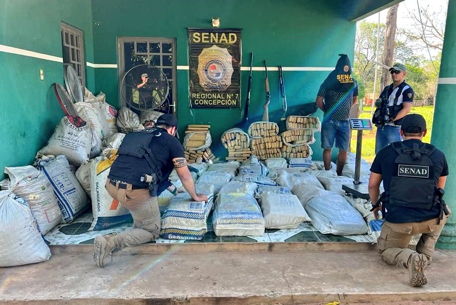 Senad aprehendió en Yby Yaú a un hombre que tenía más de una tonelada de marihuana en su casa