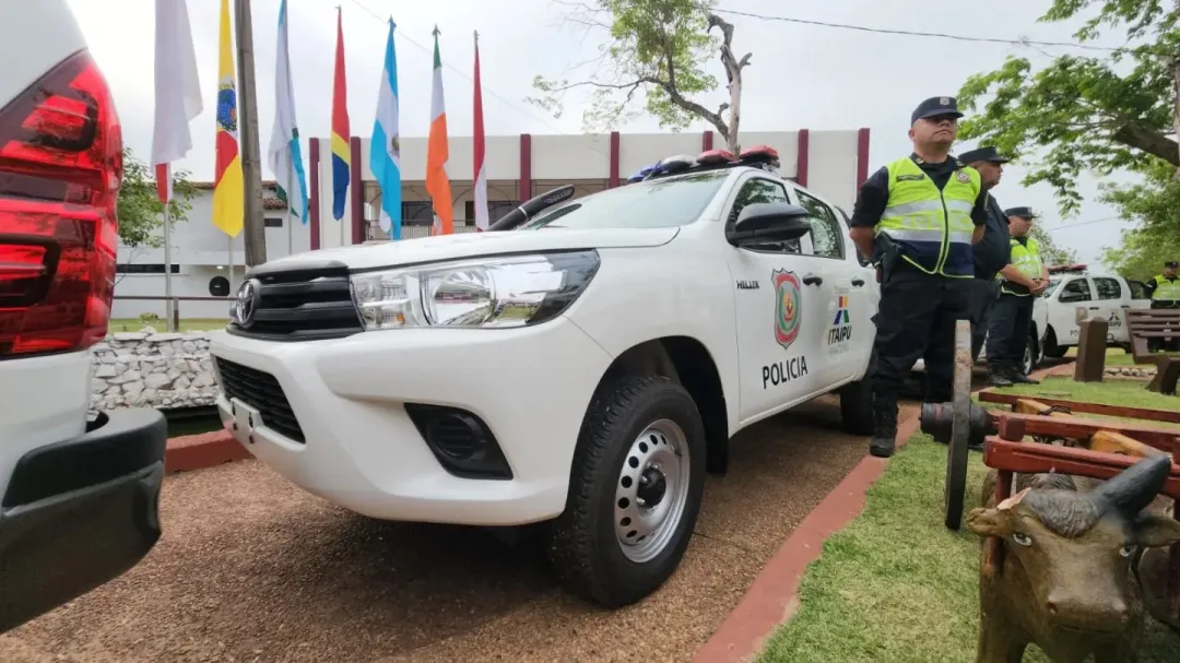 Entregan oficialmente 10 nuevas patrulleras para Concepción