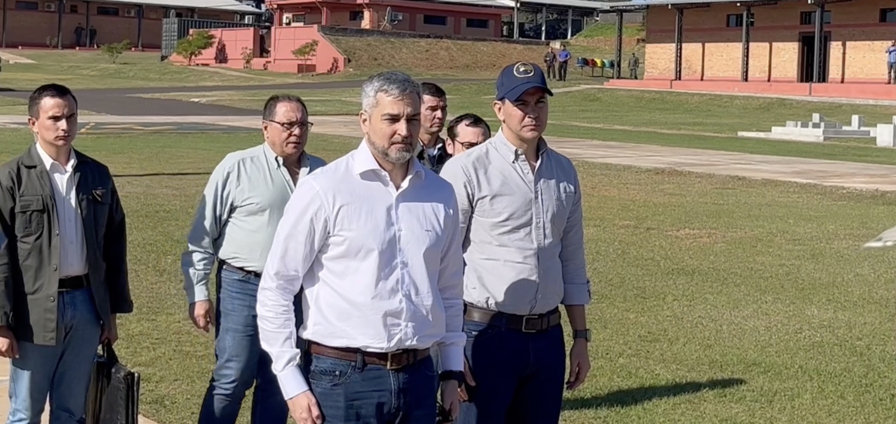 Llegada del Presidente de la República Electo Santiago Peña a la base del CODI en Arroyito.
