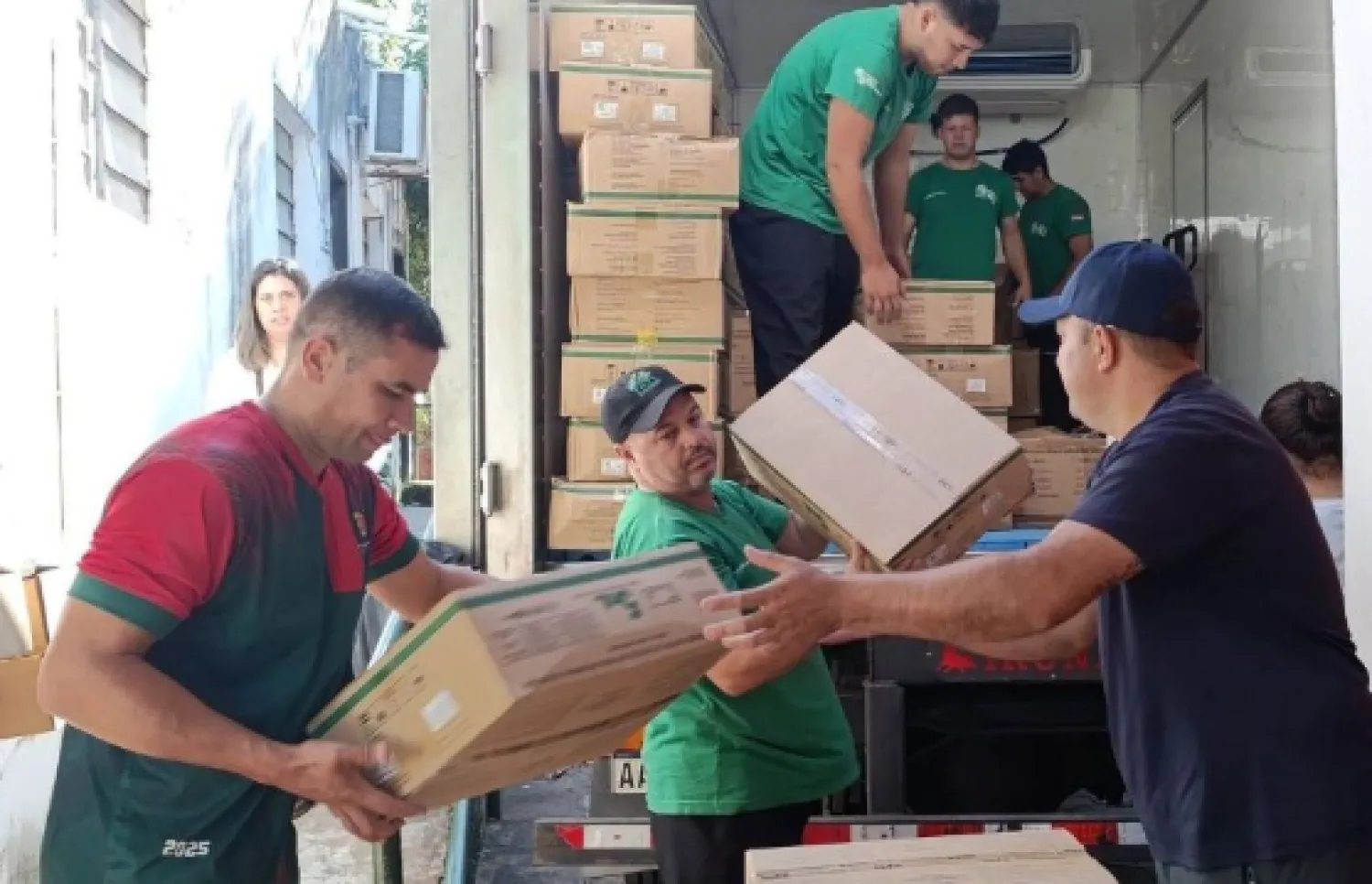 Ministerio de Salud entrega nuevo lote de medicamentos e insumos en Concepción