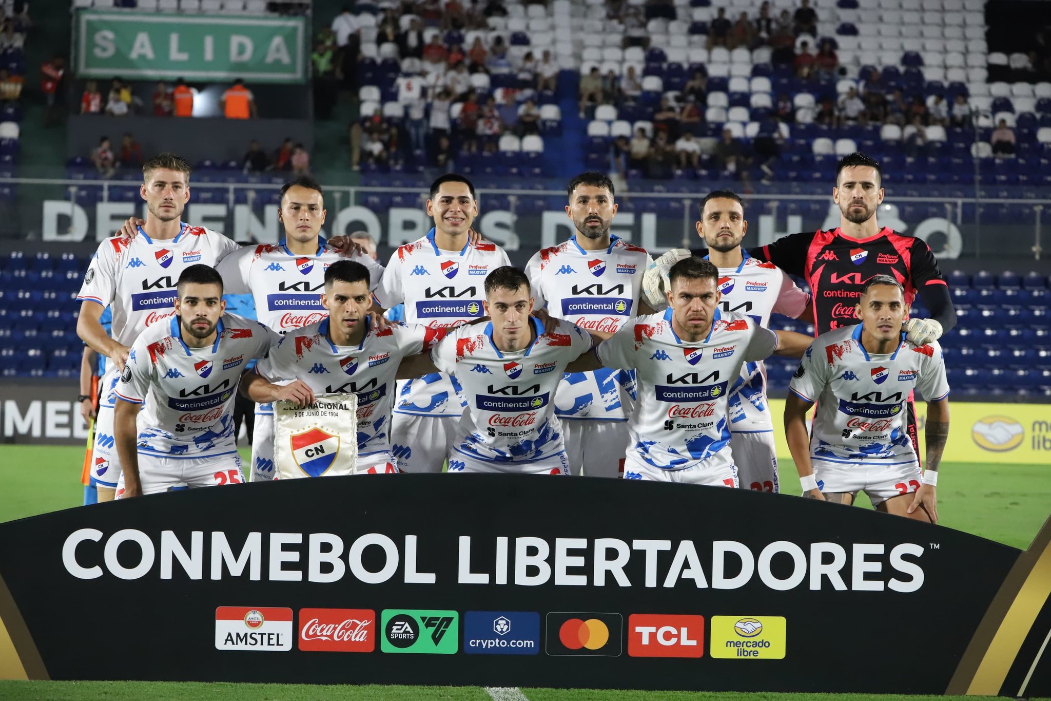 Nacional goleó y clasificó a Fase 2 de Copa Libertadores