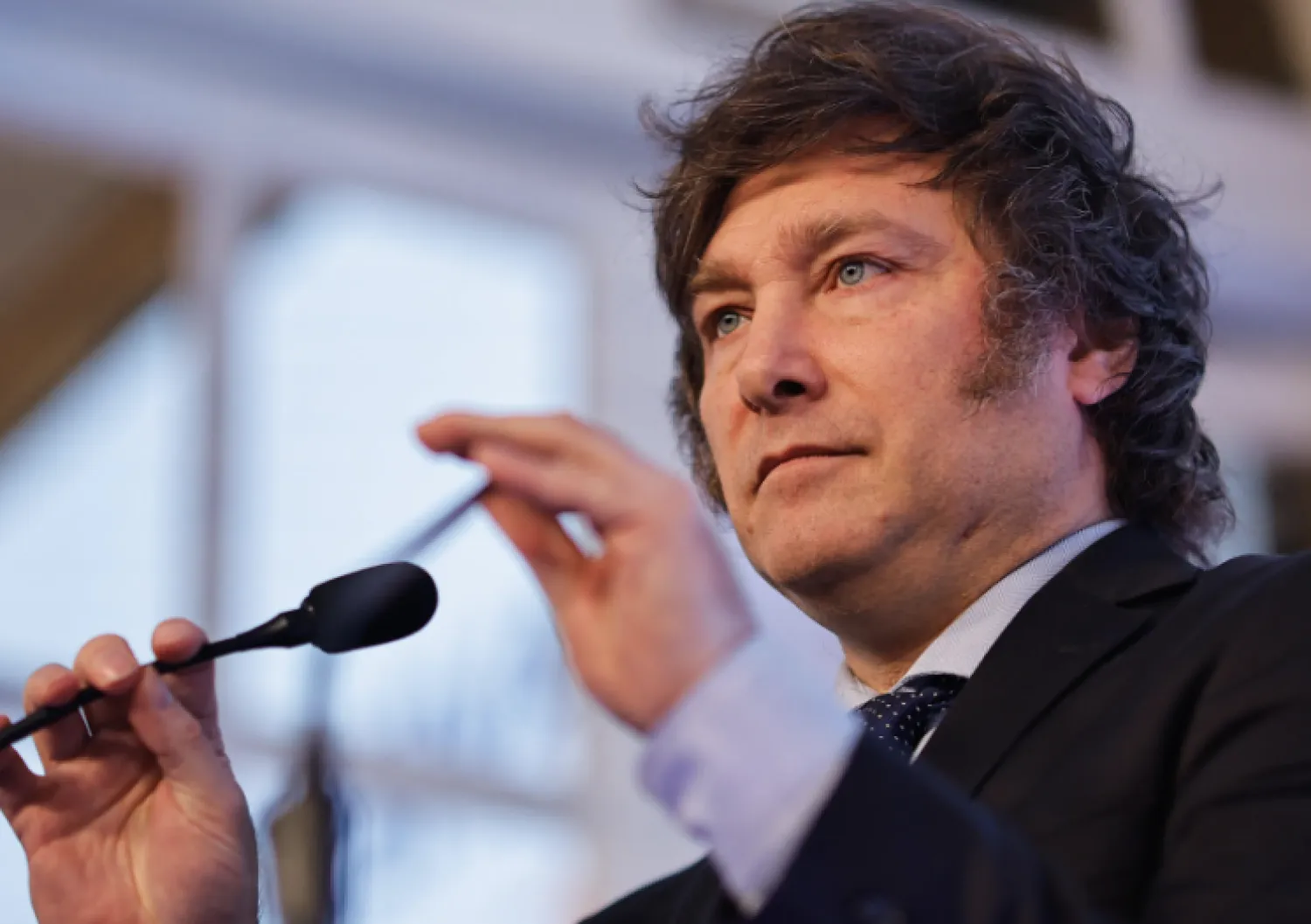 Javier Milei llegó a Paraguay para reunión con Peña y foro de jóvenes empresarios