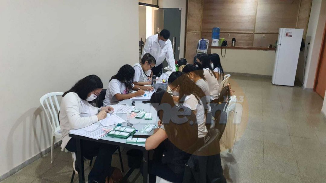 Vacunación anticovid a adolescentes con enfermedad de base