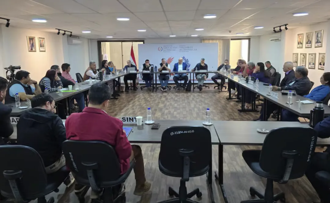 MEC: docentes inician hoy masiva protesta y no habrá clases en todo el país