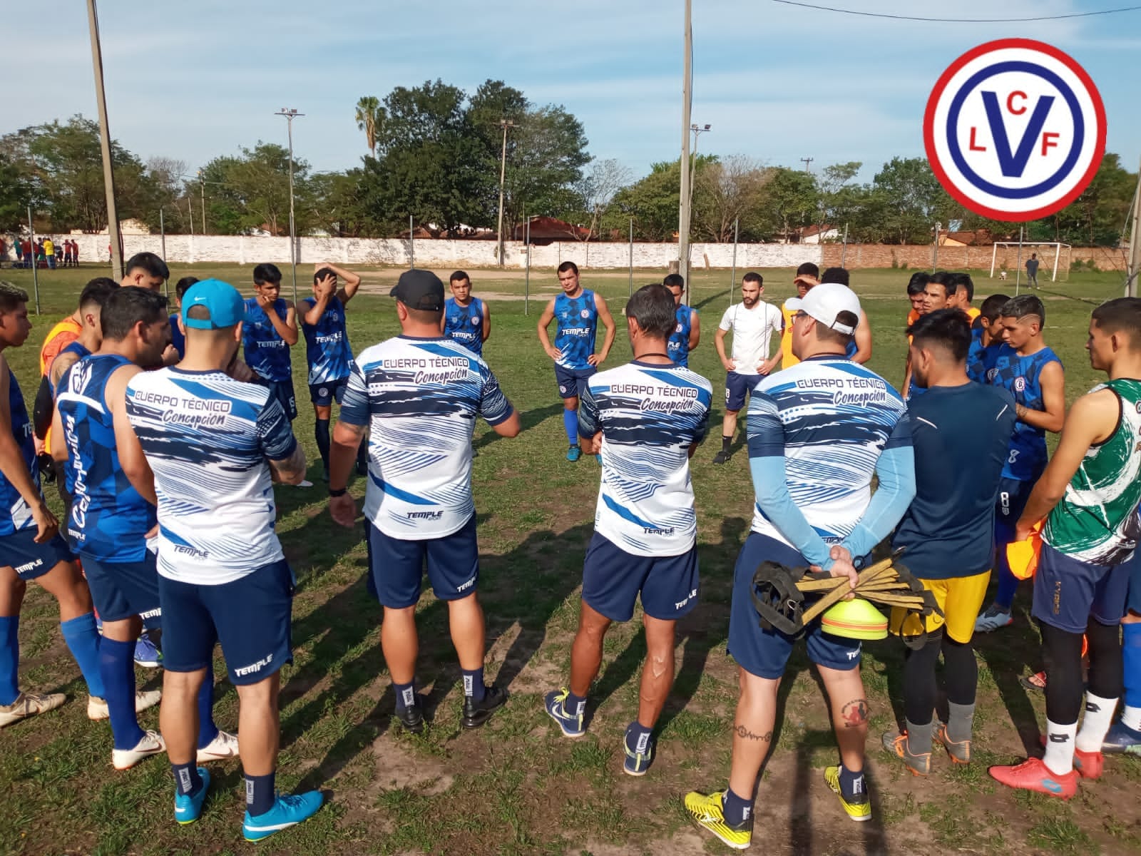 La “V” Azulada cierra semana de amistosos