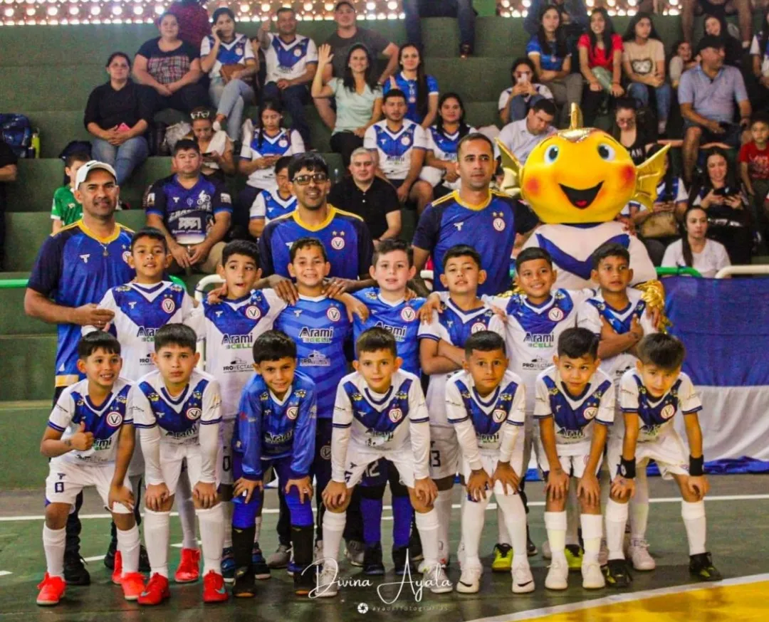 Triunfo de la “V” azulada Sub 9 en su debut en el Nacional de Futsal FIFA