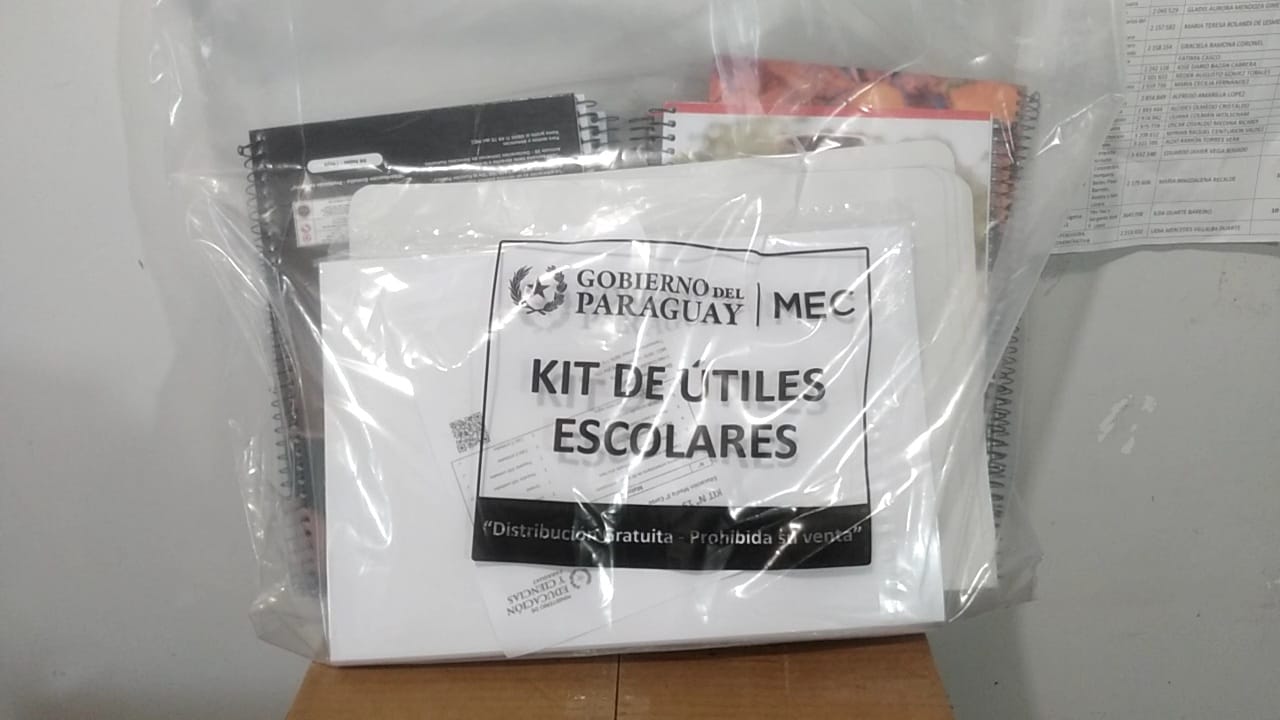 Inició la entrega de kits de útiles escolares en Concepción