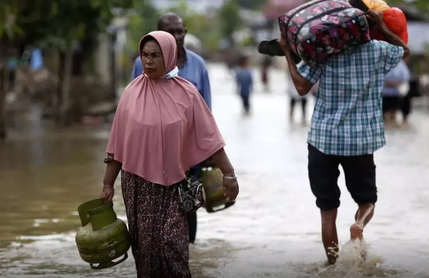 Mal tiempo en Indonesia, 804 muertos y 650 desaparecidos