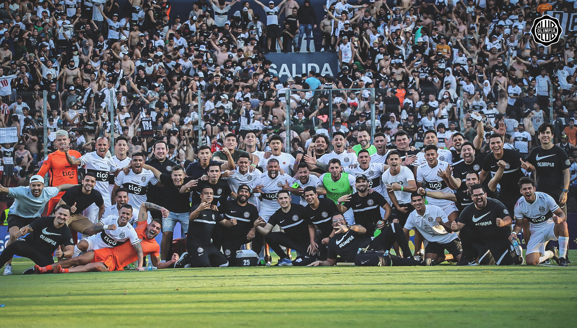 Olimpia se quedó con el Superclásico