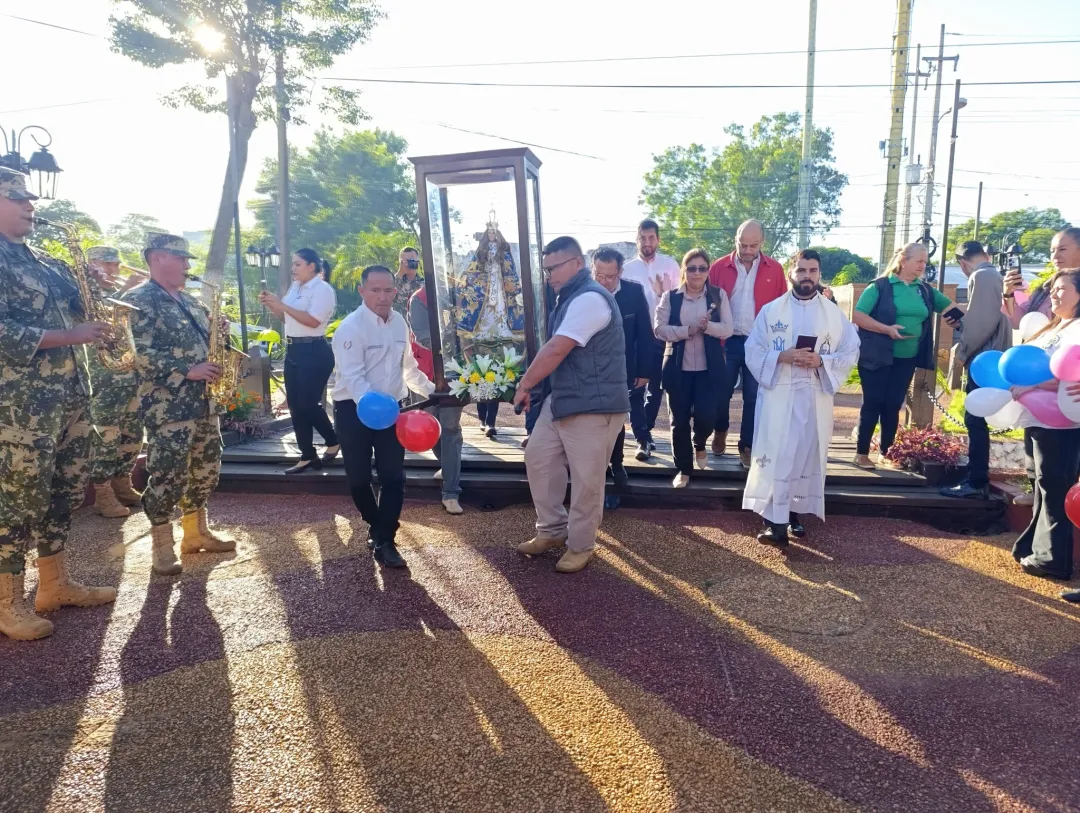 Tupãsy Caacupé visitó la Gobernación de Concepción