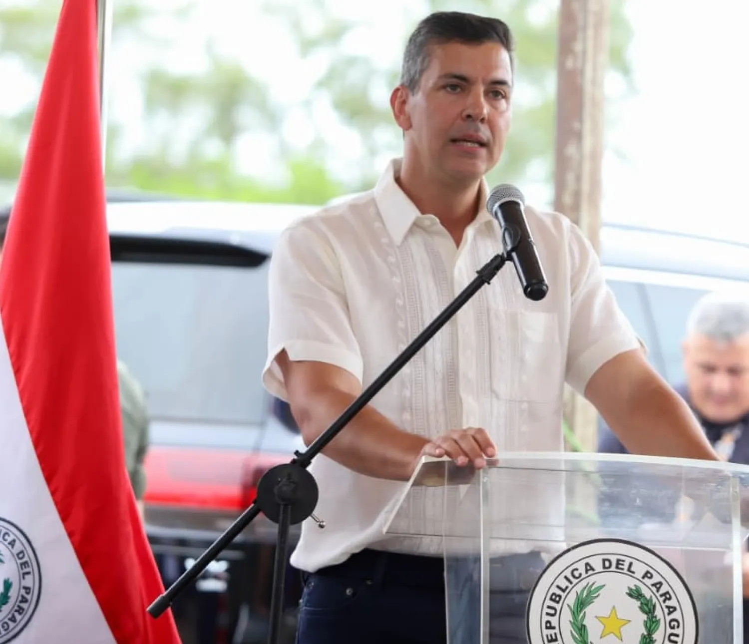 Santiago Peña anunció reducción de los precios de combustibles de Petropar