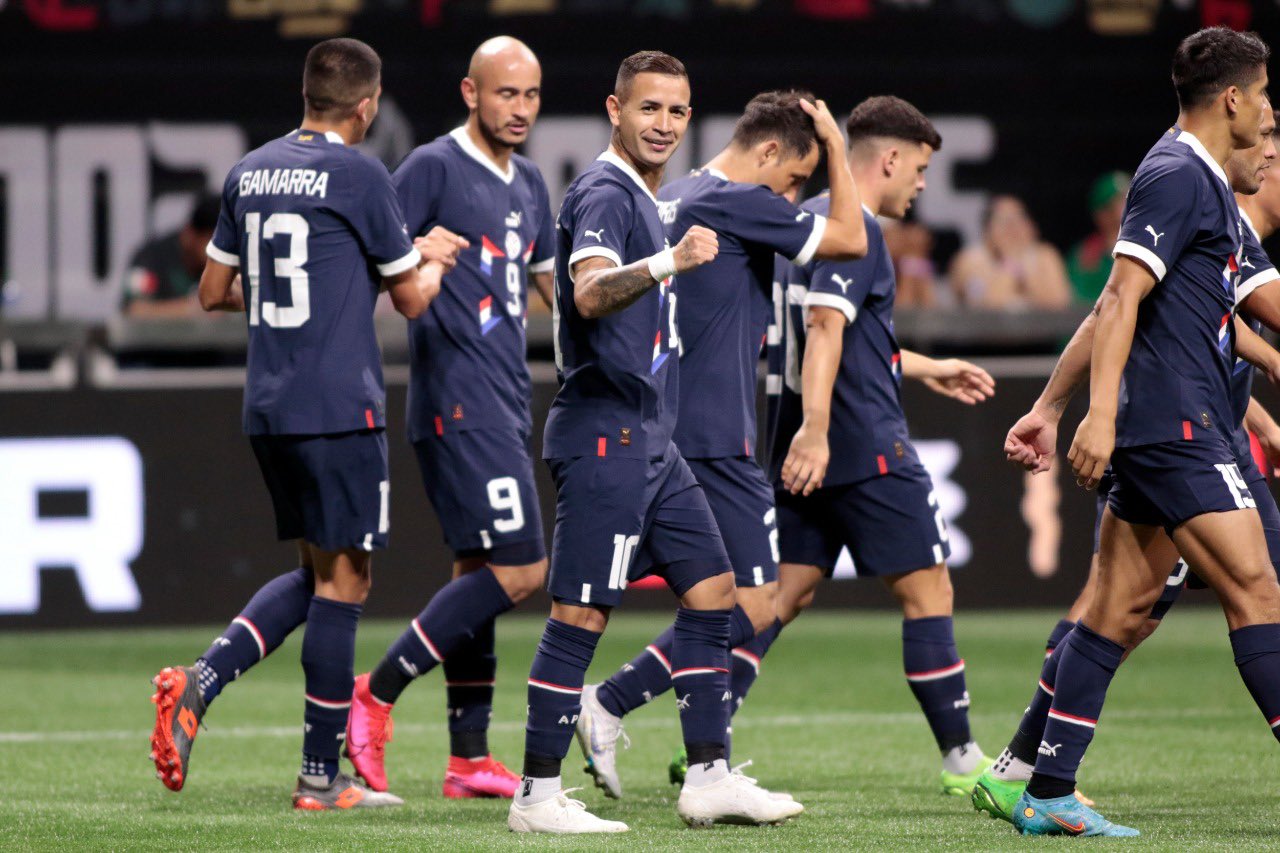 Victoria de la Albirroja ante México