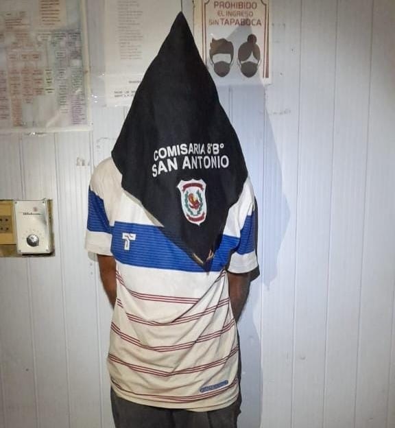 Delincuente fue capturado por jóvenes en una casa en pleno centro de la ciudad