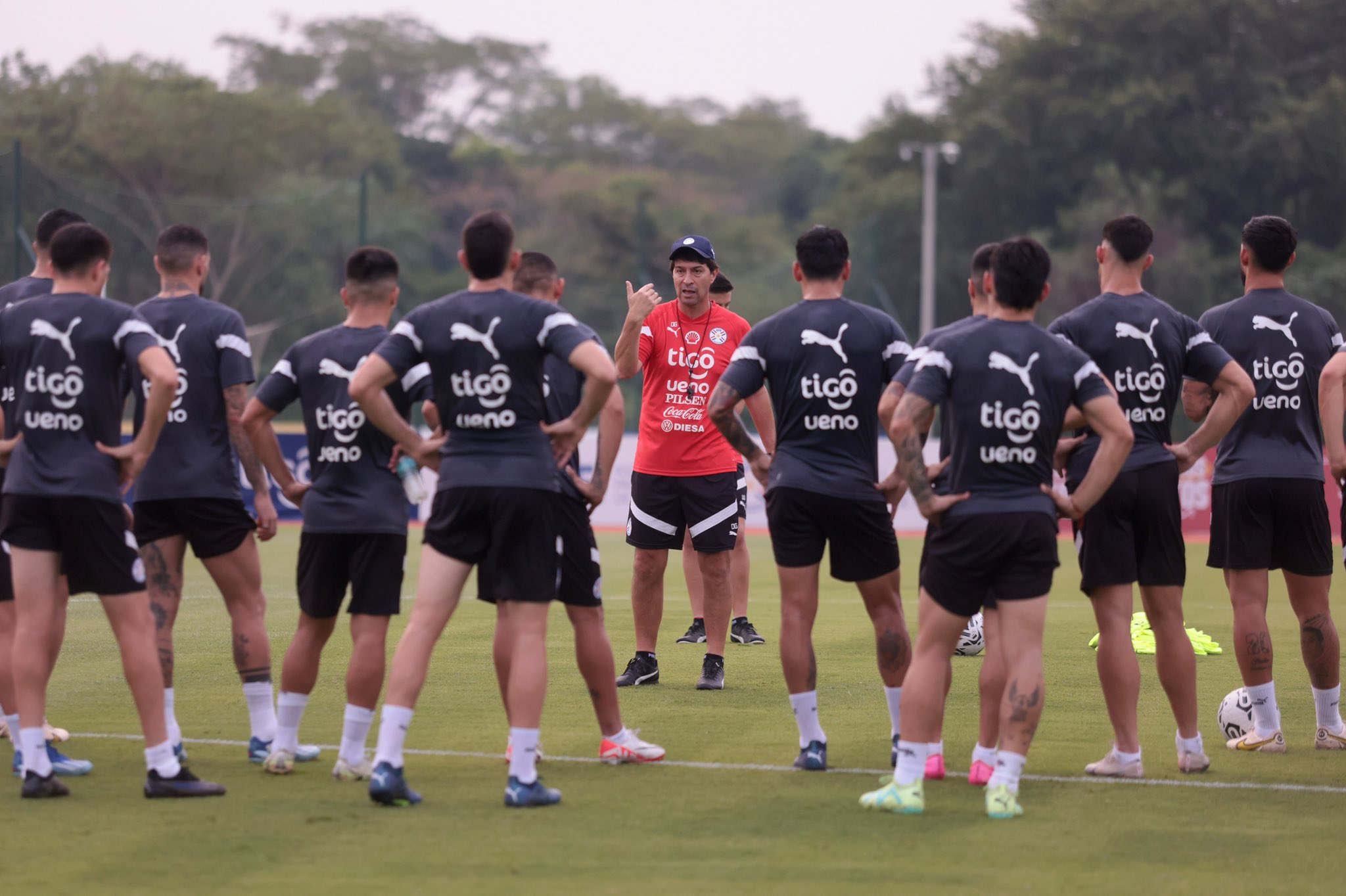 La Albirroja enfrenta a Colombia con el objetivo de ganar en casa