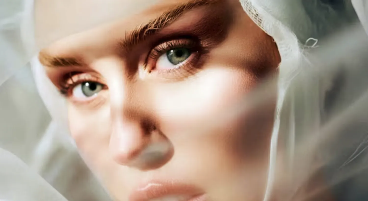 “Secrets”, el nuevo sencillo de Miley Cyrus