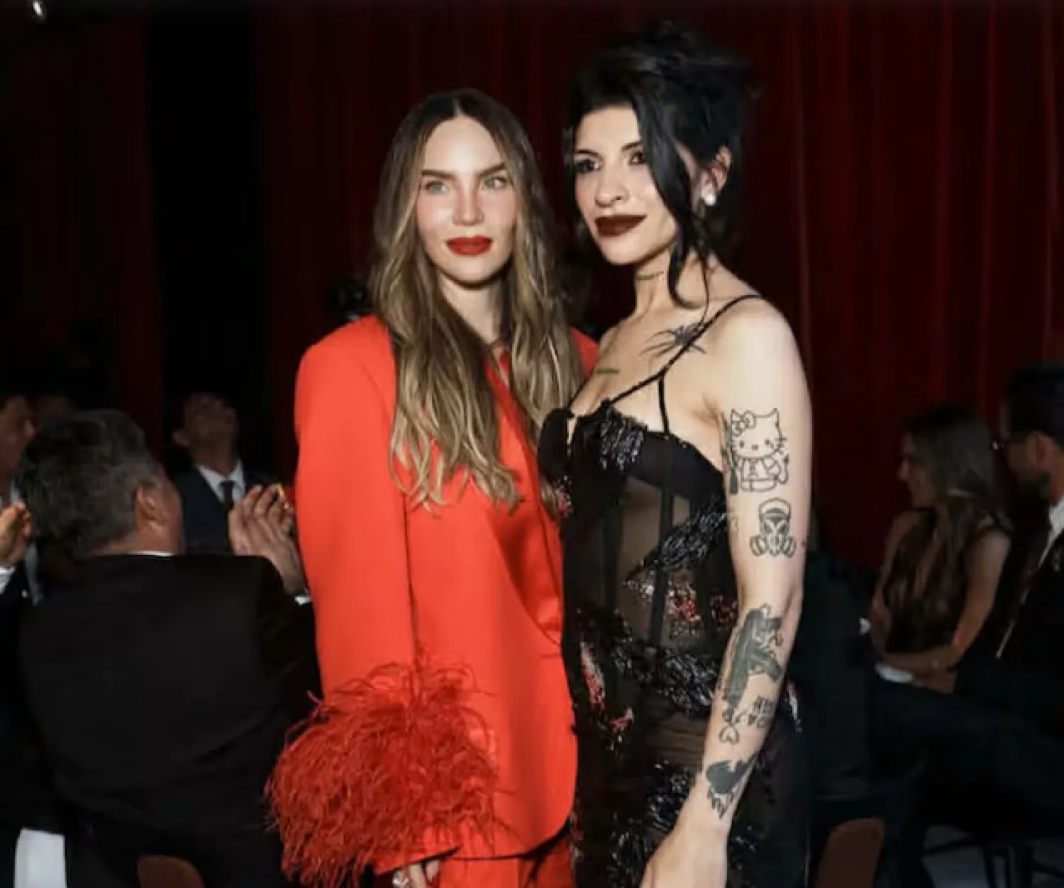 Belinda y Cazzu coinciden en un evento y desatan la euforia de sus seguidores