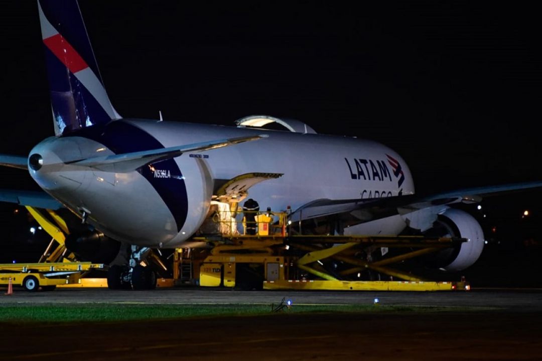 Llegó al país un nuevo lote de vacunas Pfizer