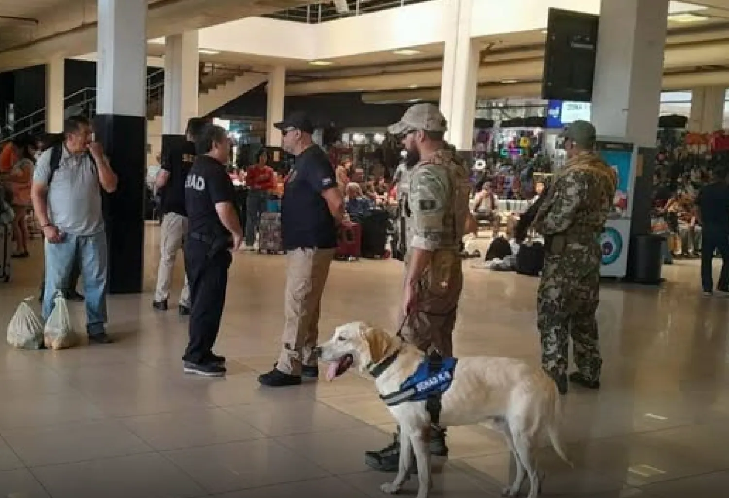 Operativos antidrogas y de seguridad en la Terminal de Ómnibus durante la final de copa