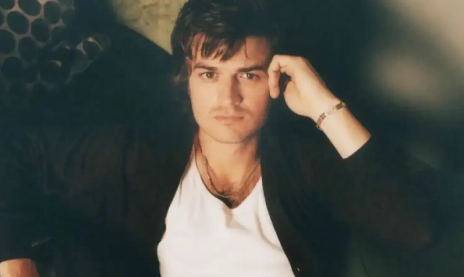 "End Of The Beginning" de Djo, Joe Keery, destronó a Taylor Swift de la cima de la lista de Spotify