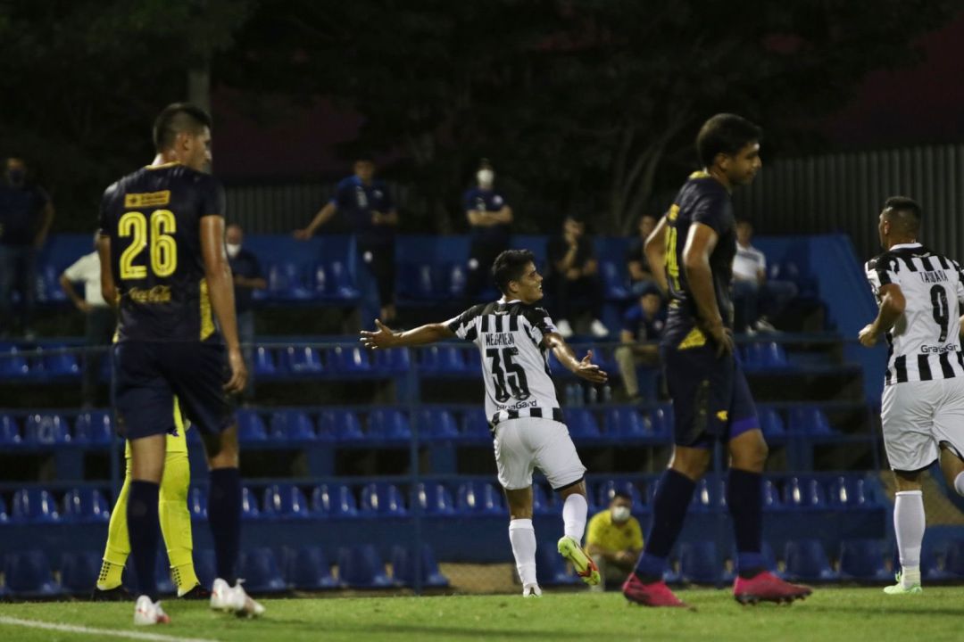 Libertad se instaló en semifinales de la Copa Paraguay