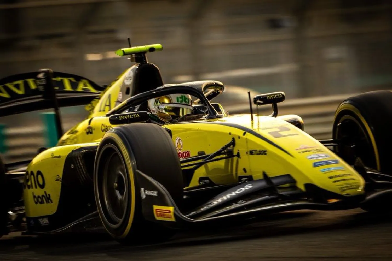 Joshua Duerksen: Un nuevo comienzo con Invicta Racing en la Fórmula 2