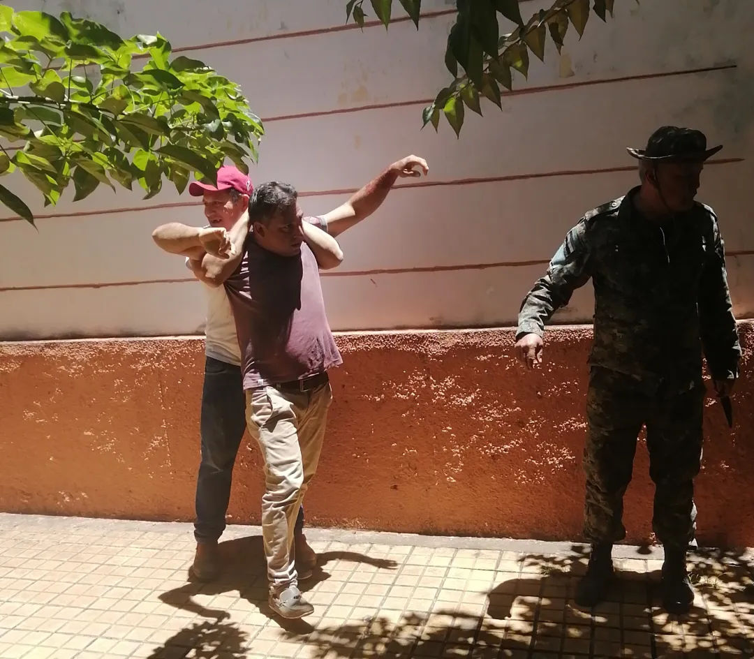 Intento de feminicidio en Concepción: joven fue apuñalada en el cuello por su expareja