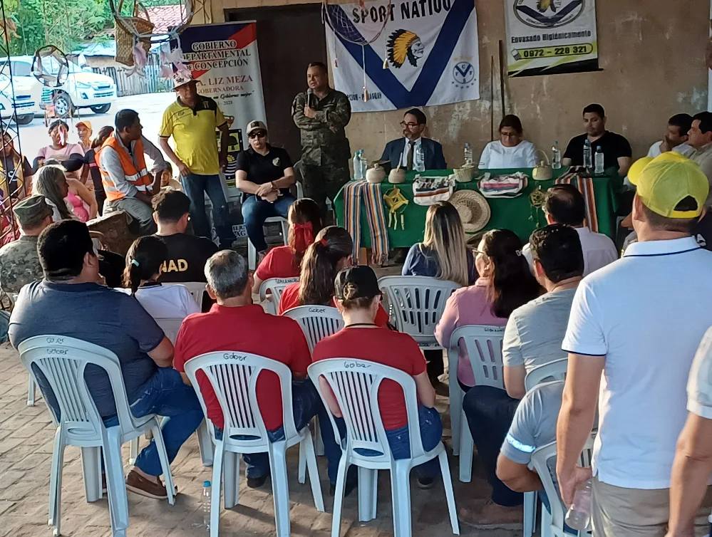 Reunión sobre seguridad en el barrio Villa Redención con autoridades locales