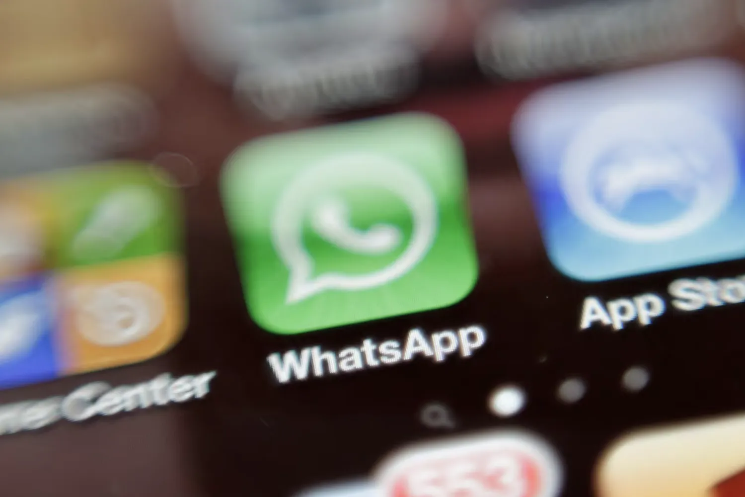 El uso temprano de pantallas impulsa el aumento del ciberbullying en niños