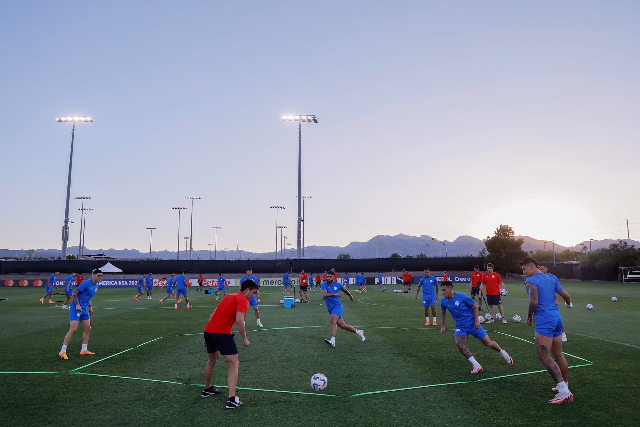 Paraguay enfrenta a Brasil por Copa América