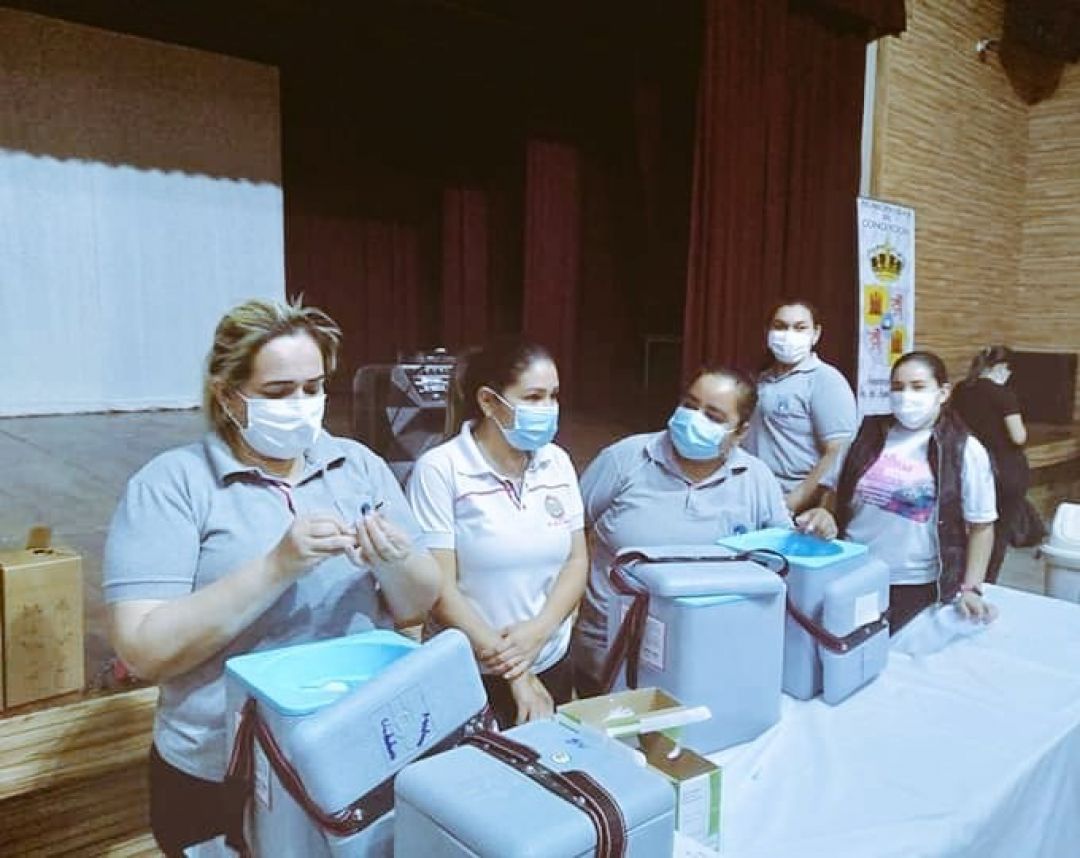 Aplican en Concepción segunda dosis de Moderna, Hayat Vax (Sinopharm) y AstraZeneca