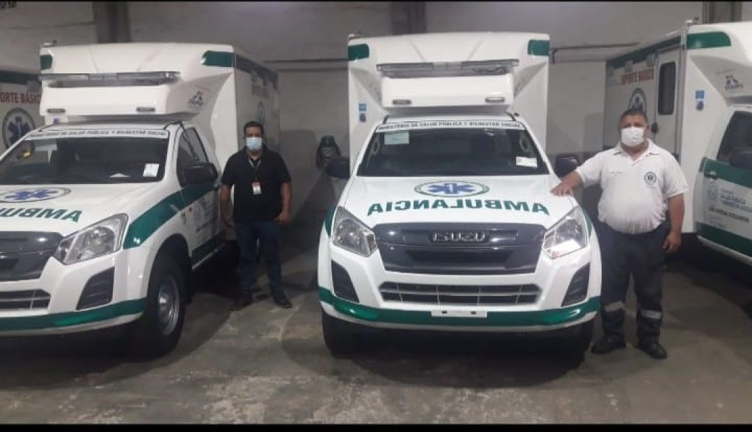 Primera Región Sanitaria recibe 2 ambulancias
