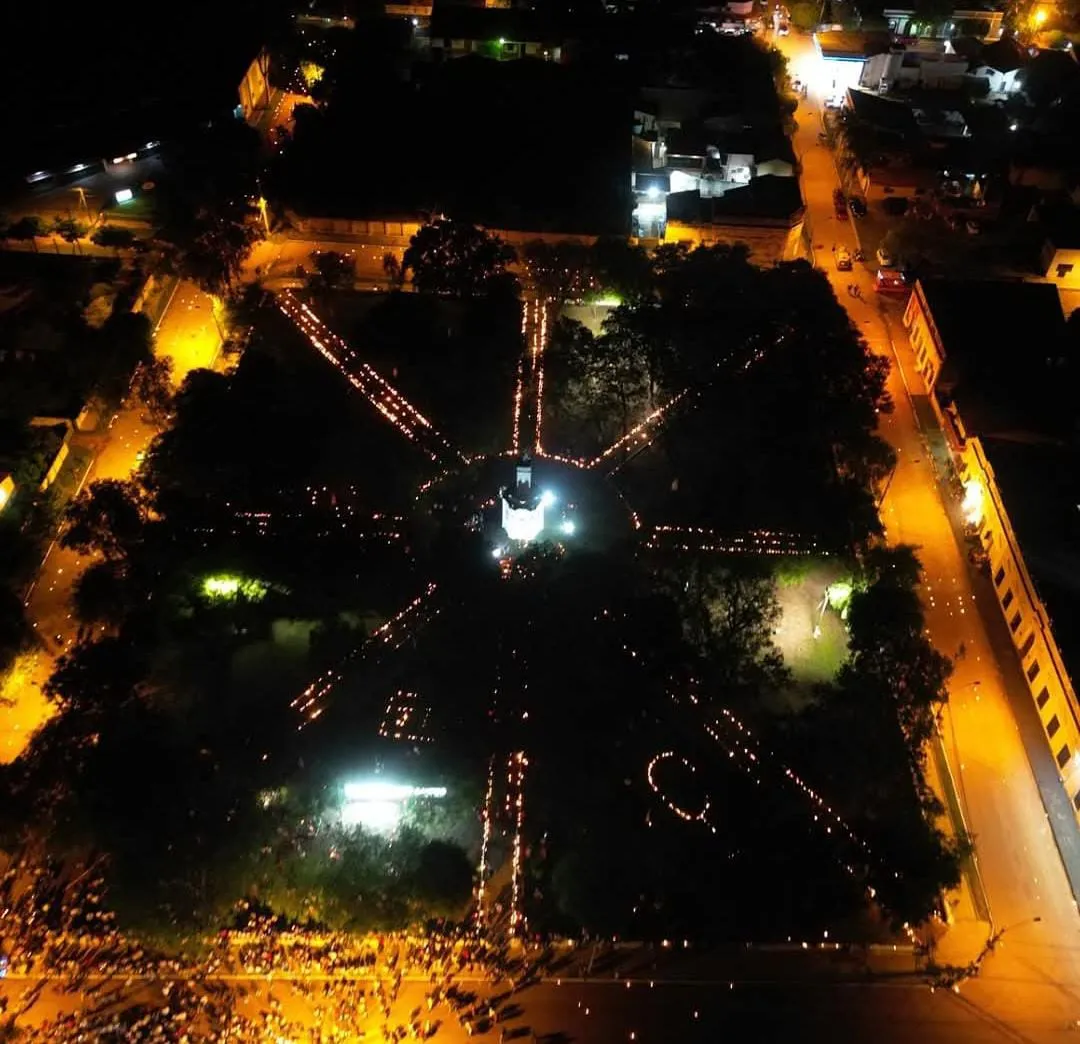“El camino de las Luces” un éxito a pesar de la inclemencia del tiempo