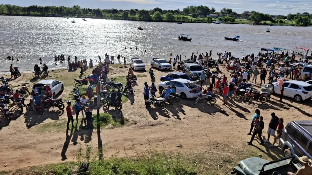 Intenso día de trabajo para canoeros en Navidad
