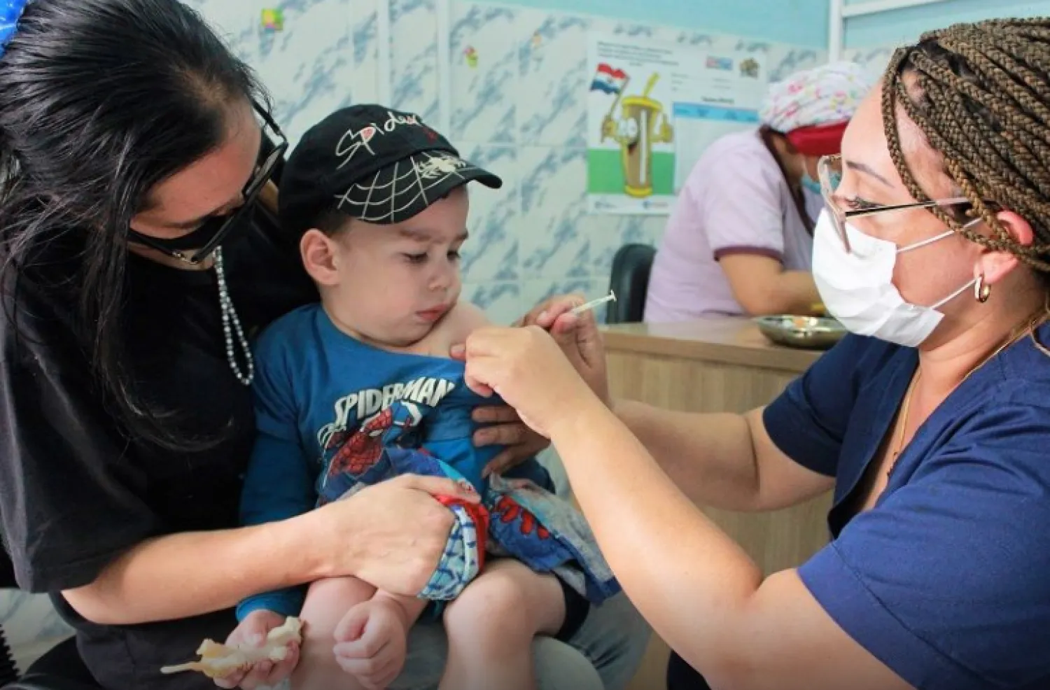 Paraguay se posiciona entre países líderes de la región en vacunación infantil