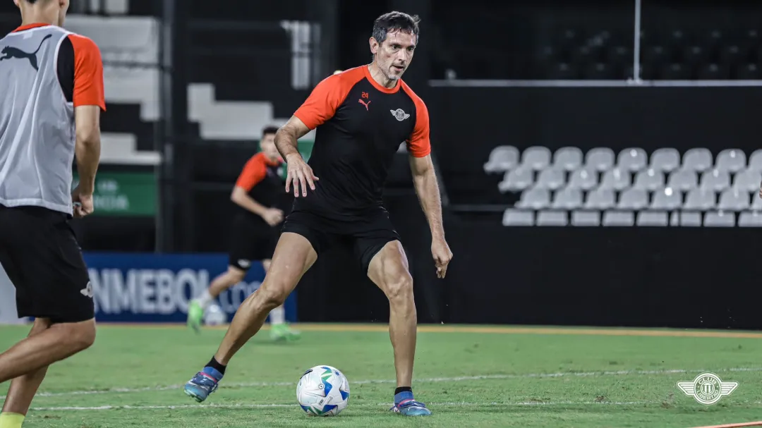 Libertad recibe a Talleres de Argentina en La Huerta