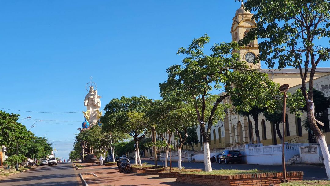 Martes caluroso con vientos moderados del noreste