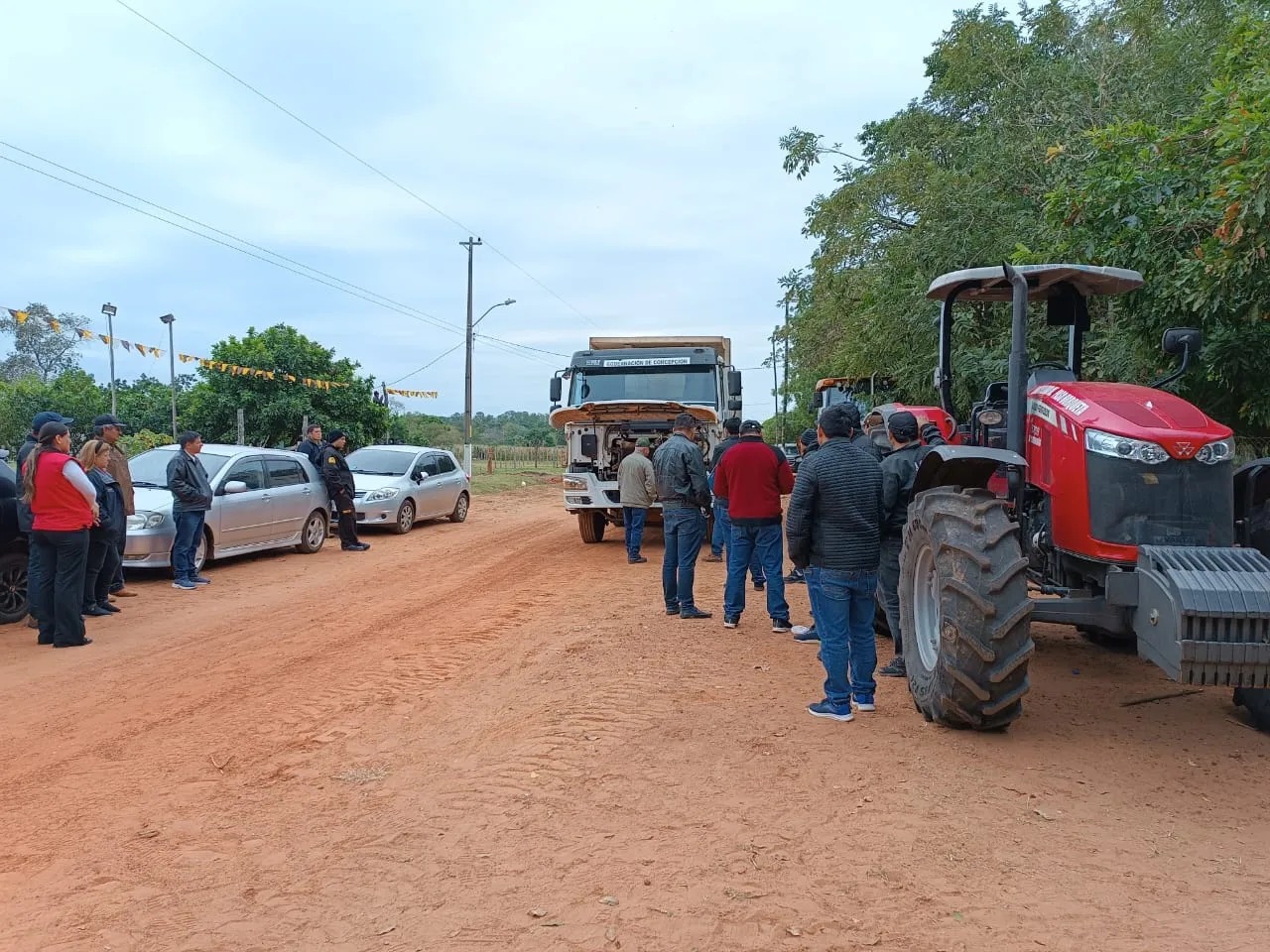Jornada de certificación laboral en el distrito de Paso Horqueta