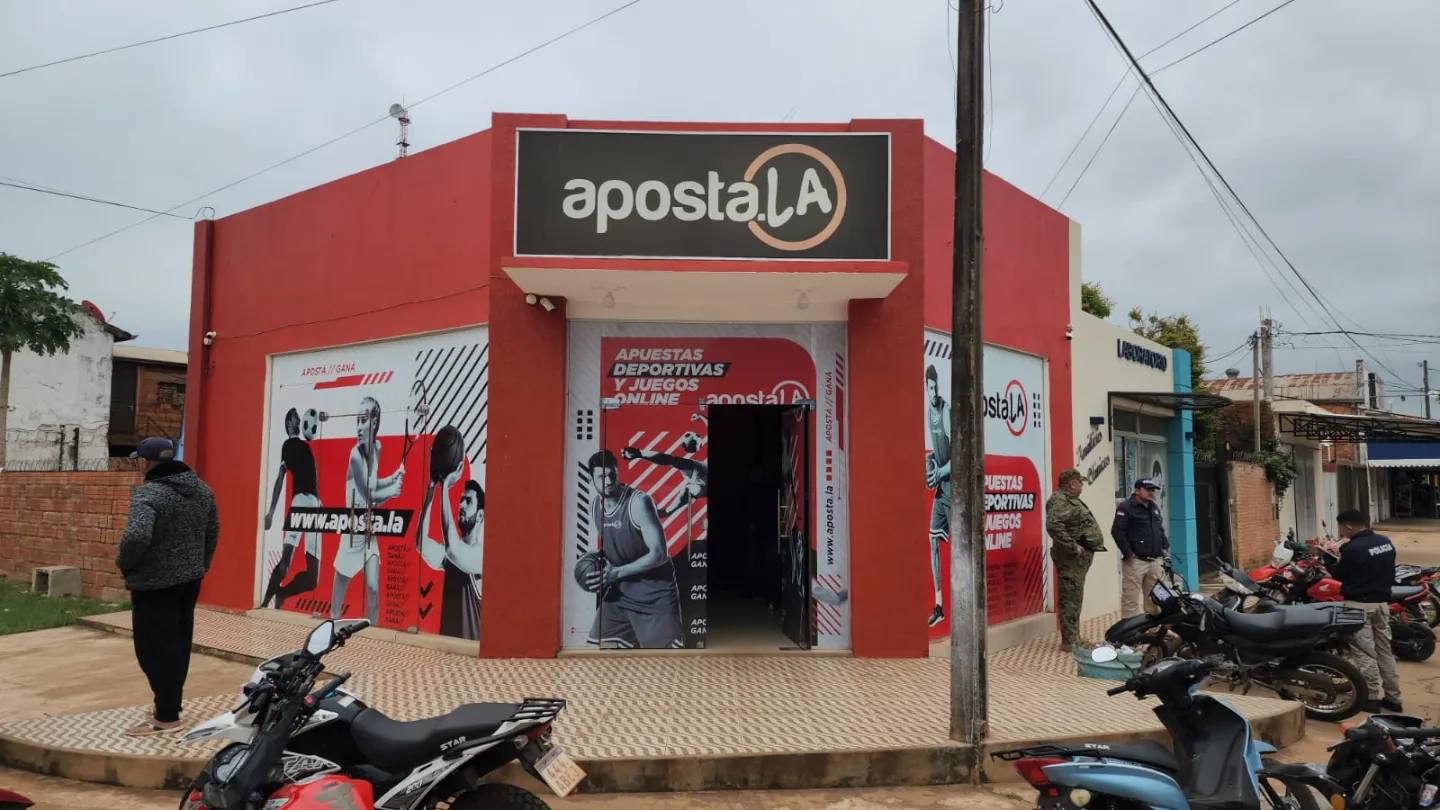 Robaron millonaria suma de sucursal de APOSTALA en Concepción