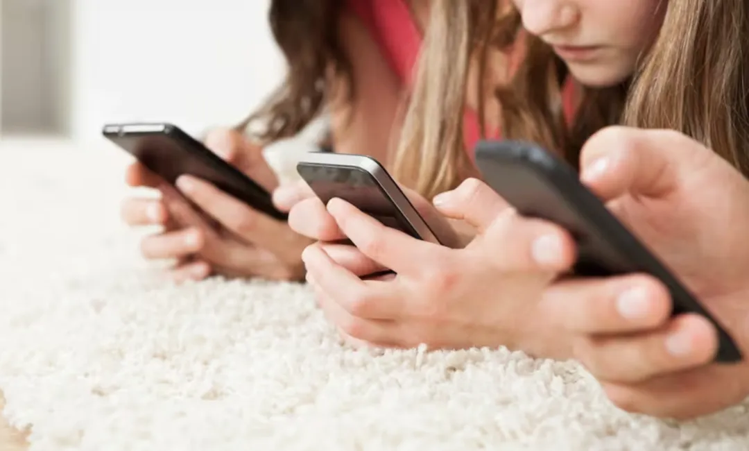 Exceso de tiempo ante las pantallas amenaza la salud cardíaca de los jóvenes