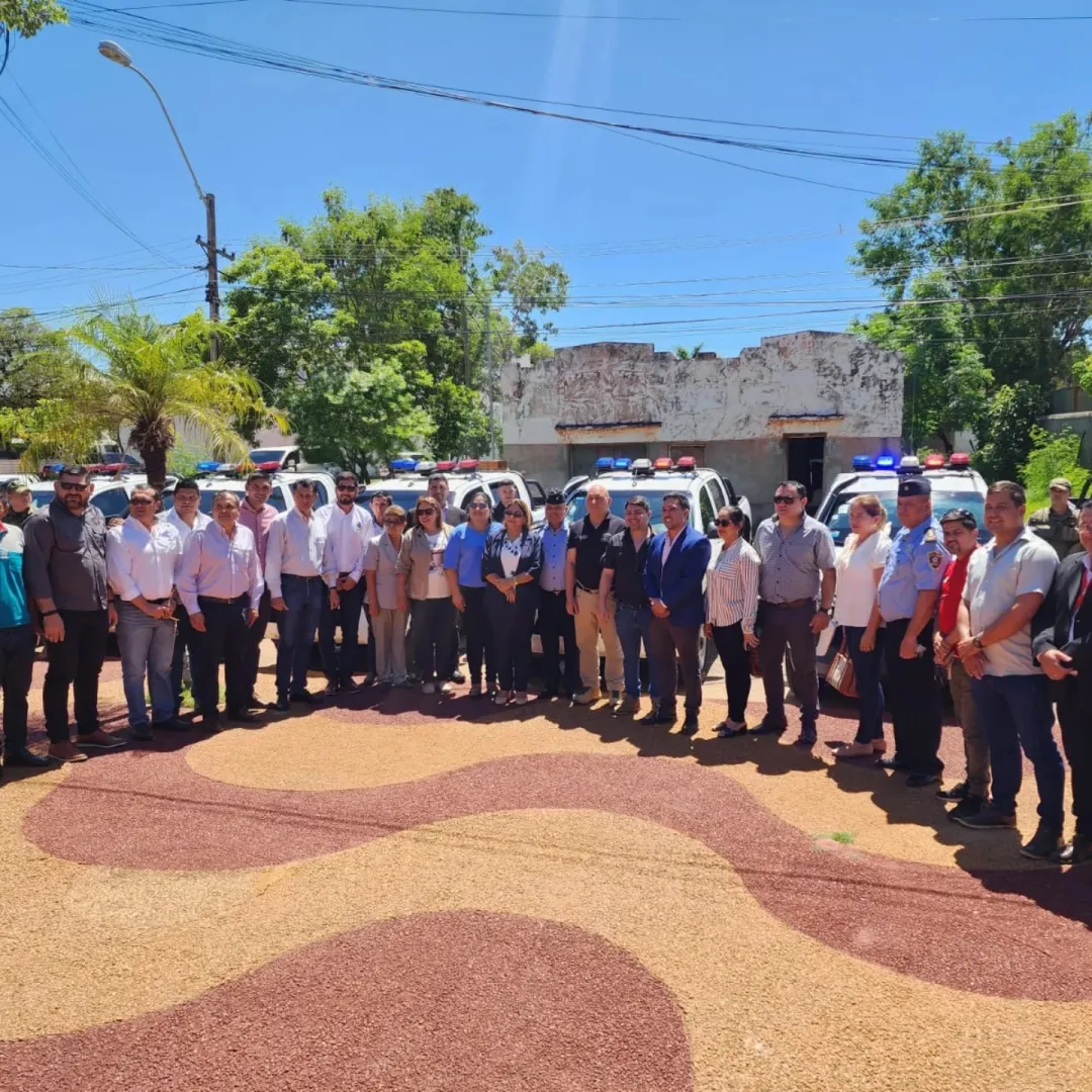 Concepción recibe 10 nuevas patrulleras y Gobernación presenta 3 nuevos vehículos