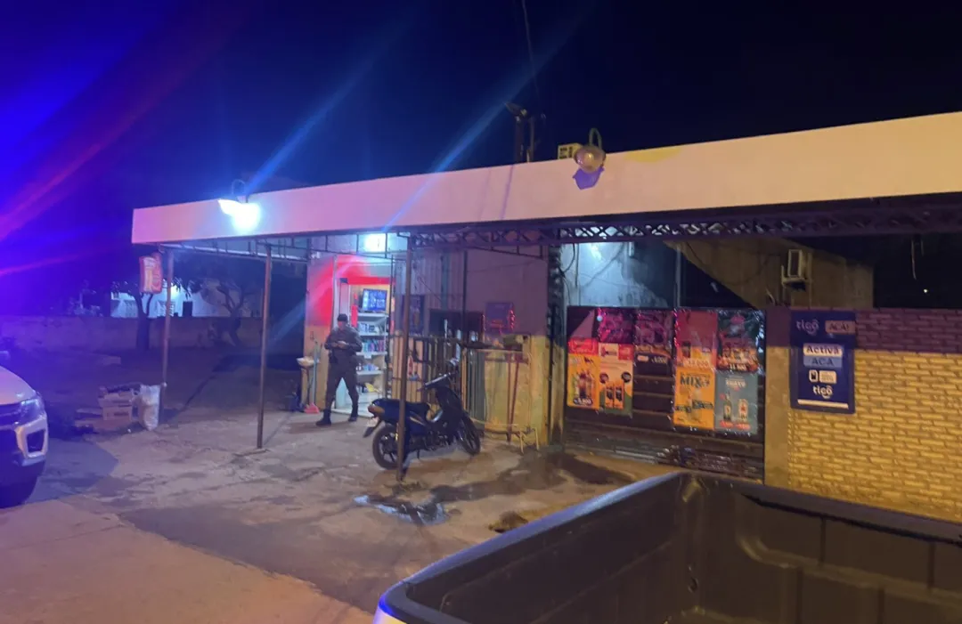 Violento asalto a mano armada en un local comercial de Concepción: se llevaron G. 70 millones y un celular