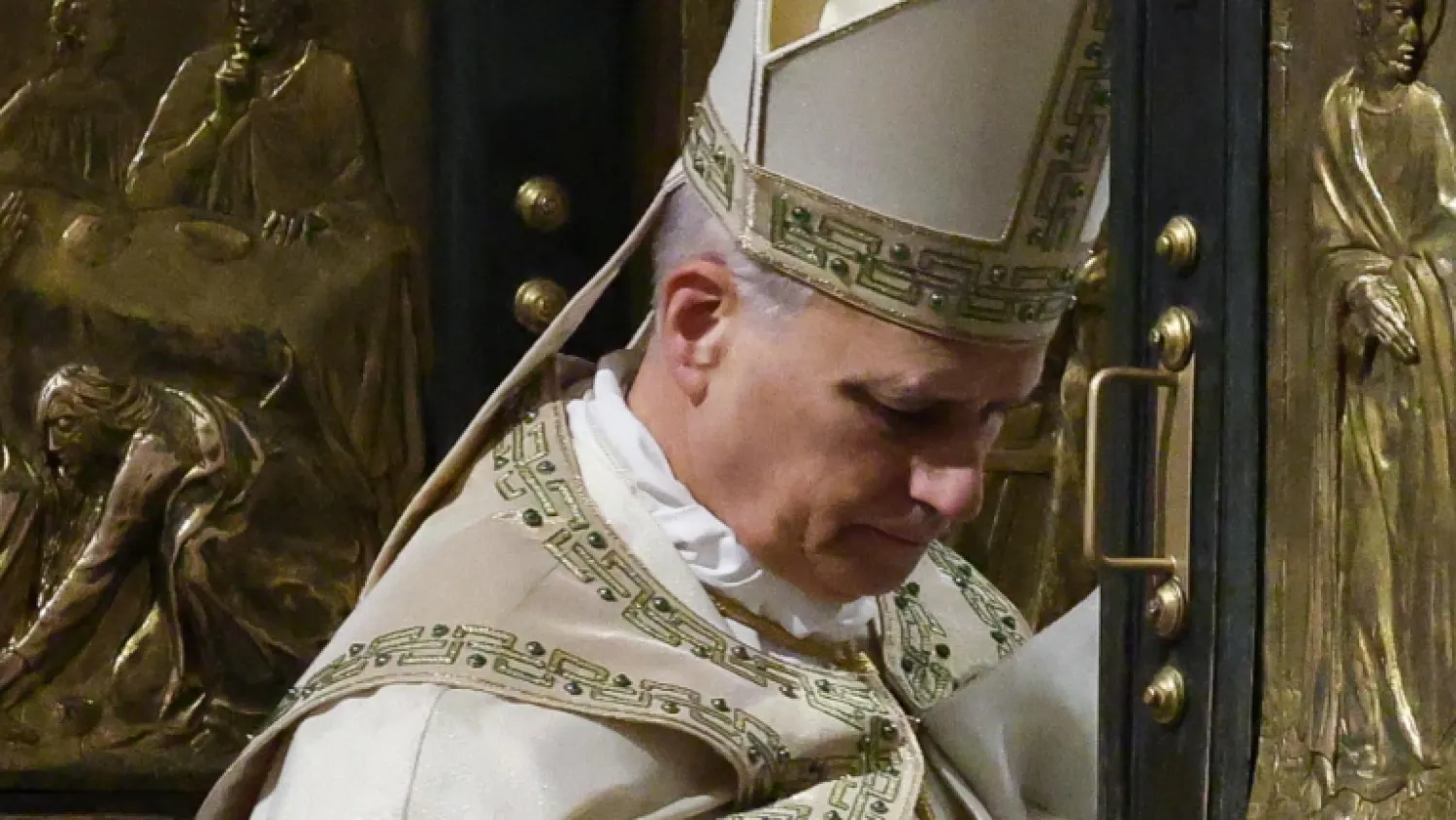 El papa rechaza al cierre del Jubileo una “economía deformada” y los “halagos” del poder