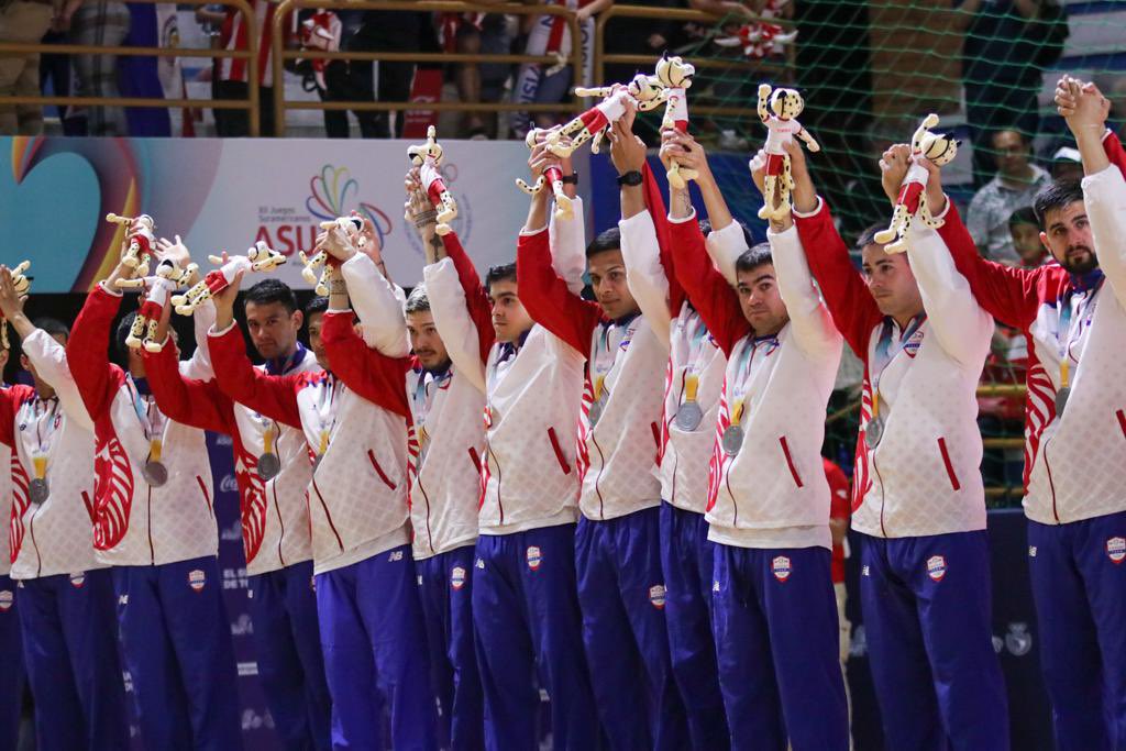 La Selección Paraguaya de Futsal se quedó con la presea de plata