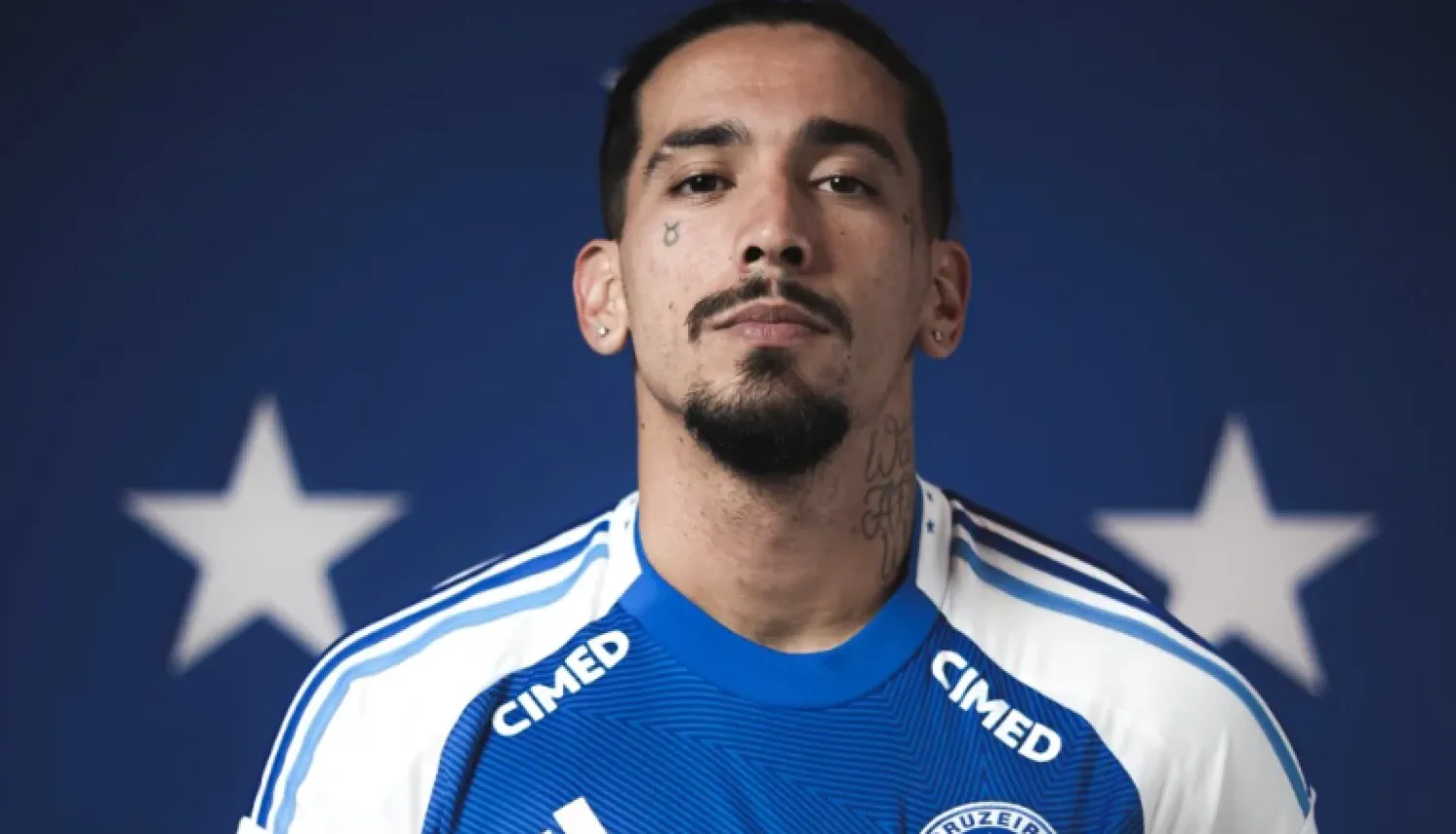 Cruzeiro oficializa el fichaje de Francisco Da Costa