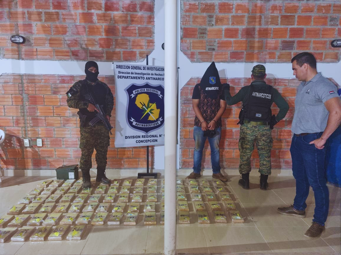 Antinarcóticos incautaron 86 kilos de cocaína tras un operativo en Hugua Ñandu