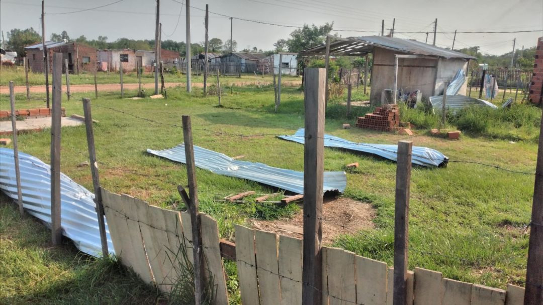 Temporal destechó varias viviendas en Aquino Cue