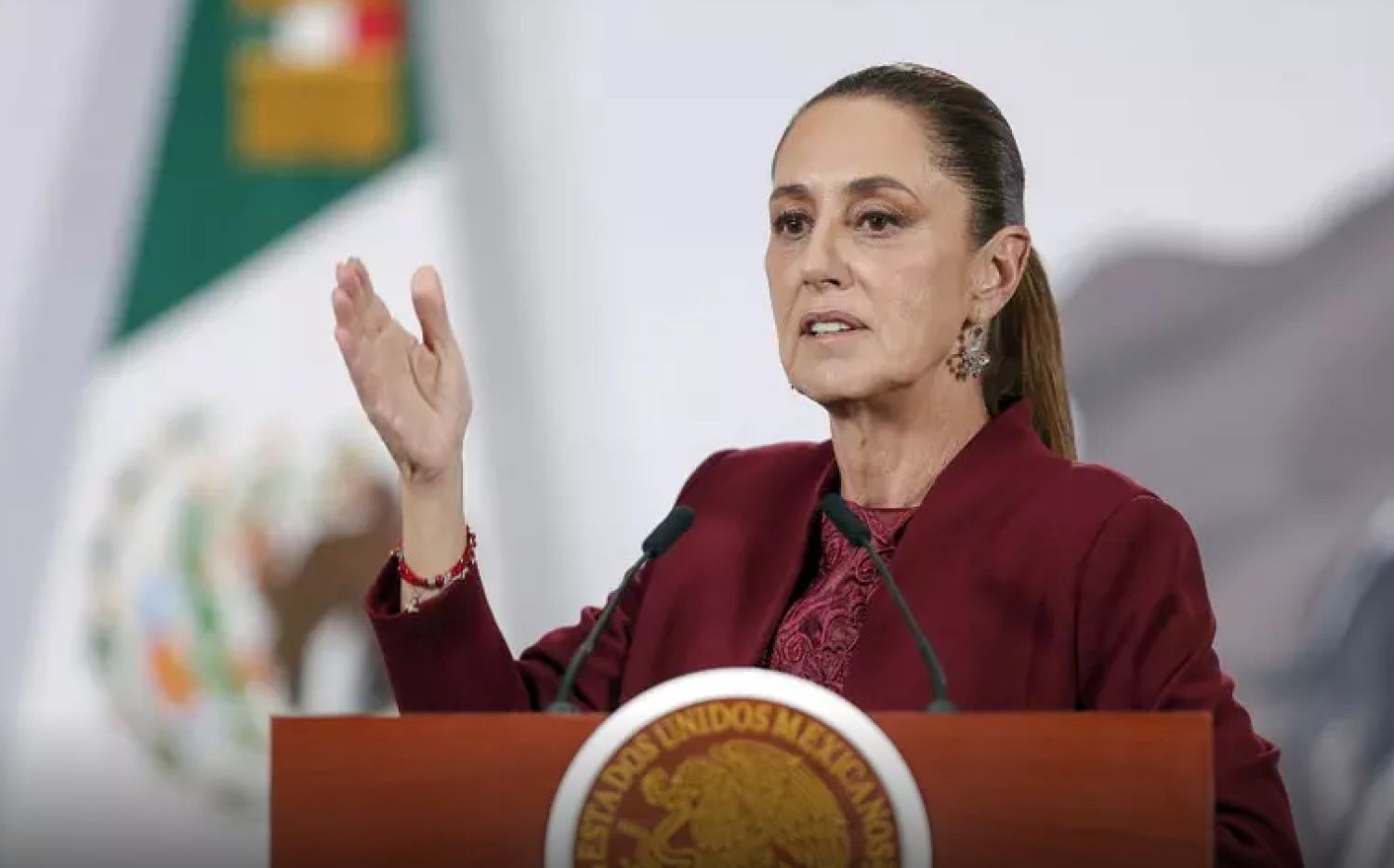 Sheinbaum a los mexicanos, «permanezcamos unidos y mantengamos la calma»