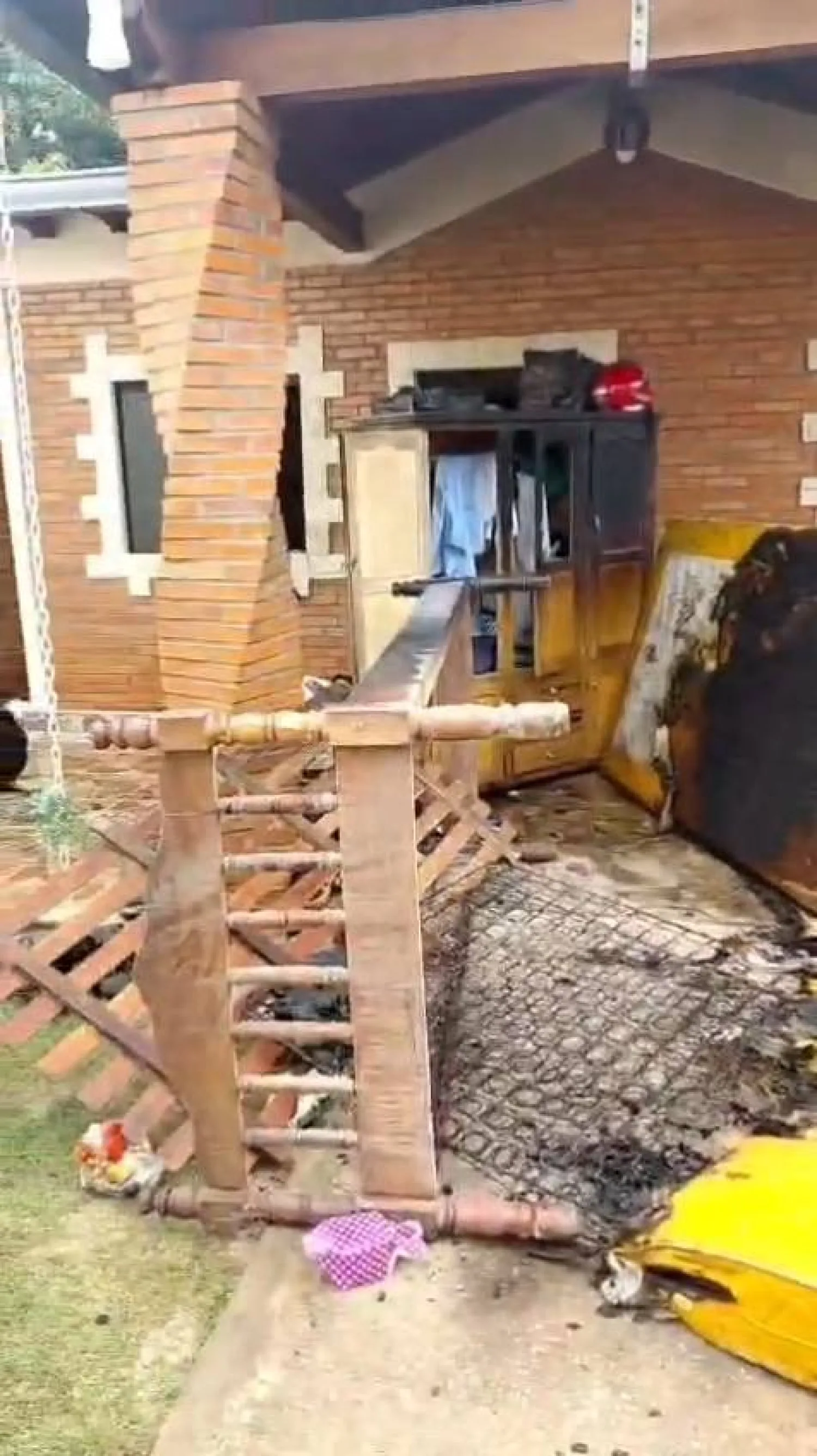 Vecinos de Loreto evitan que un incendio consuma una vivienda por completo