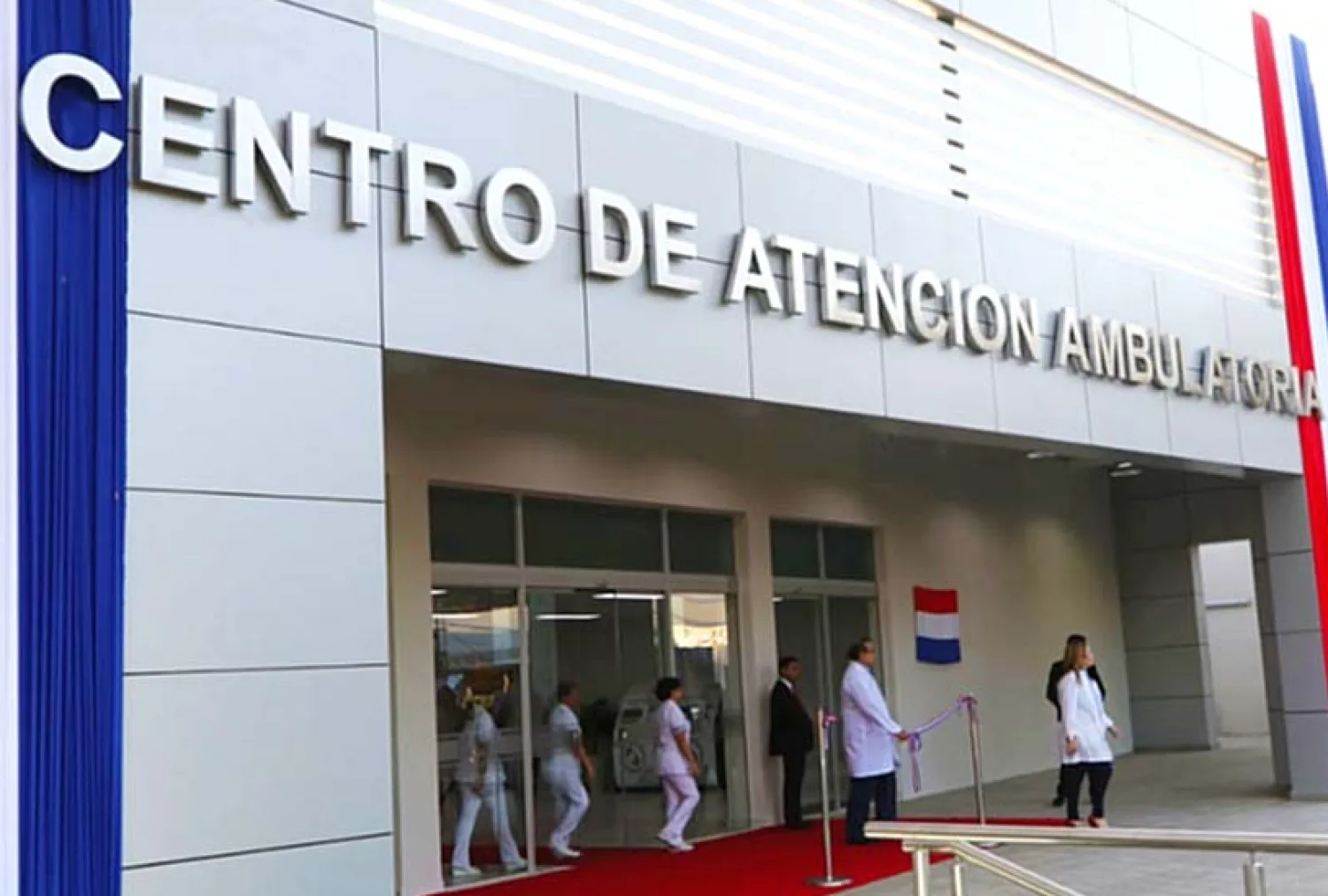 Pacientes del IPS piden soluciones ante la escasez de especialistas y medicamentos