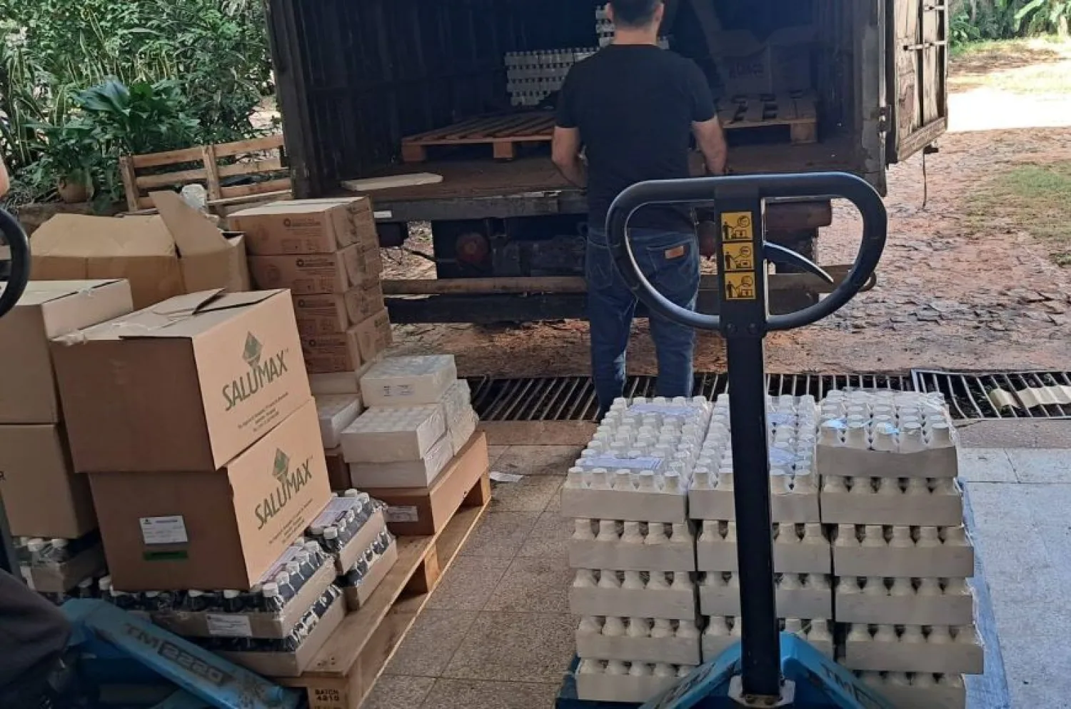 Fortalecen atención ciudadana con entrega de medicamentos e insumos a Parque Sanitario de la Capital